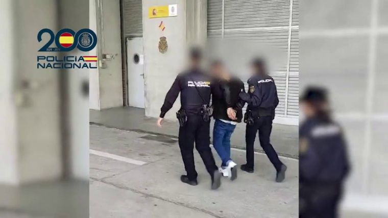 Sucedió en Barajas: Detenido por un doble asesinato en El Salvador