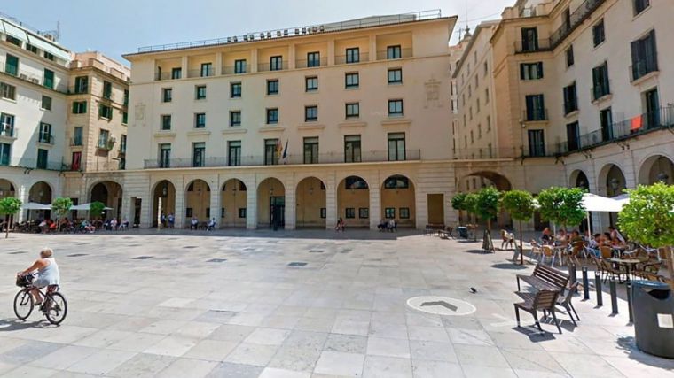 Tribunales: ¿Cuánto cuesta violar y robar a una joven en España?