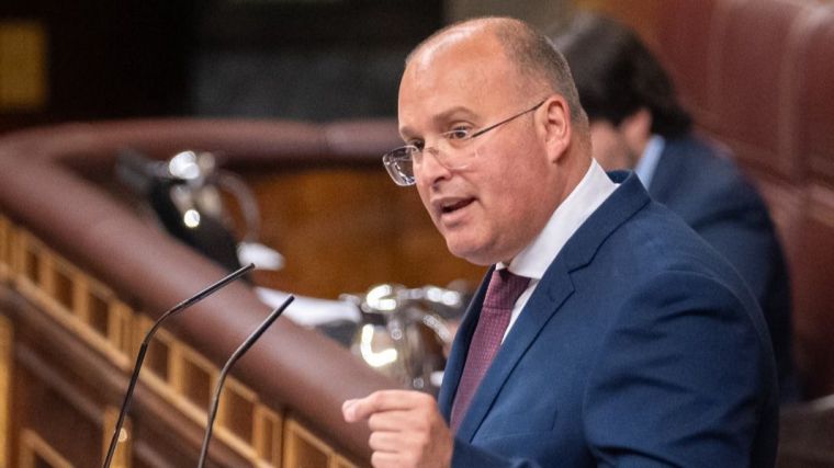 Tellado: 'El Gobierno quiere montar una falsa polémica sobre inmigración para tapar la declaración de Begoña Gómez'