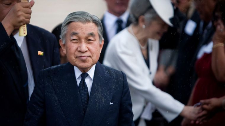 “Banzai” Akihito, el emperador de la verdad