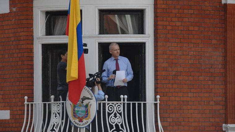 El español acusado de espiar a Julian Assange y su relación con los servicios de inteligencia estadounidenses