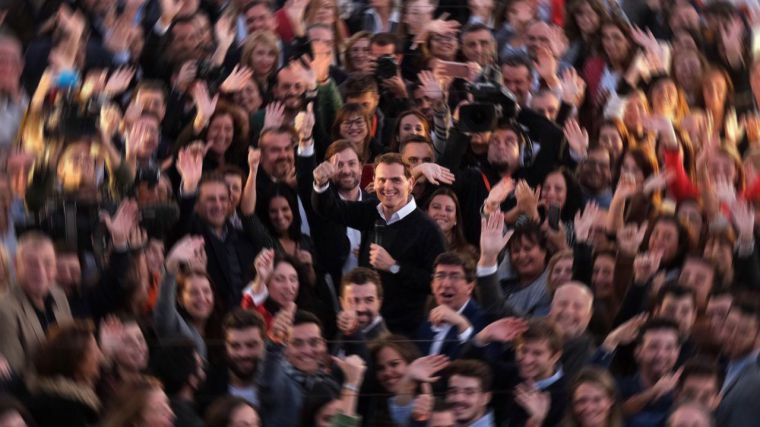 Ciudadanos no remonta el vuelo ante un escenario de bloqueo que podría llevar a España a terceras elecciones