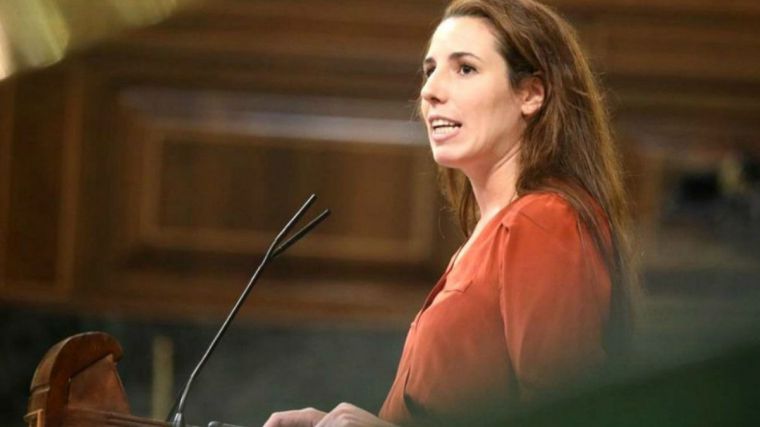 Una diputada de Vox pide al Ejército que pare el golpe de Estado de Sánchez e Iglesias