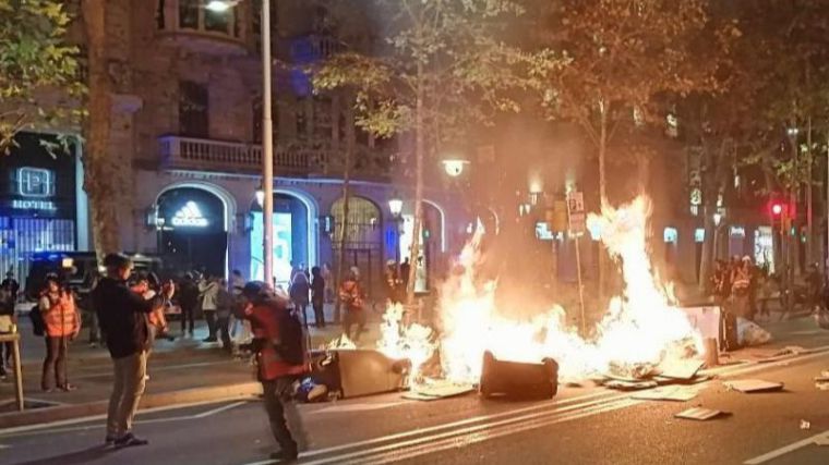 Un estudio alerta de la aparición de 'fenómenos organizados de guerrilla urbana' en España