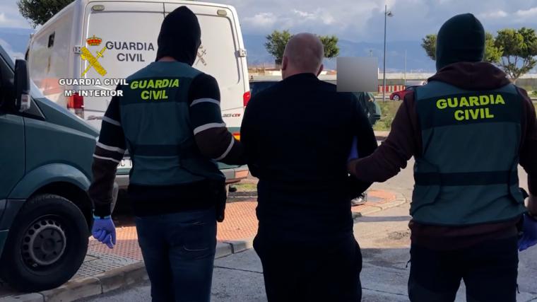 La Guardia Civil detiene a seis personas por su implicación en el asesinato de una persona en Aguadulce