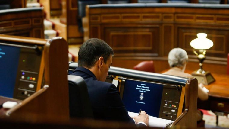 ¿Pretende bailar Pedro Sánchez la Yenka?