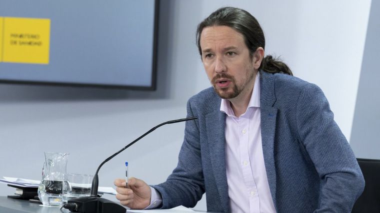 Iglesias vacila con el 'caso Dina' y deduce que los Presupuestos se pactarán con la izquierda pese a los bandazos del Sánchez