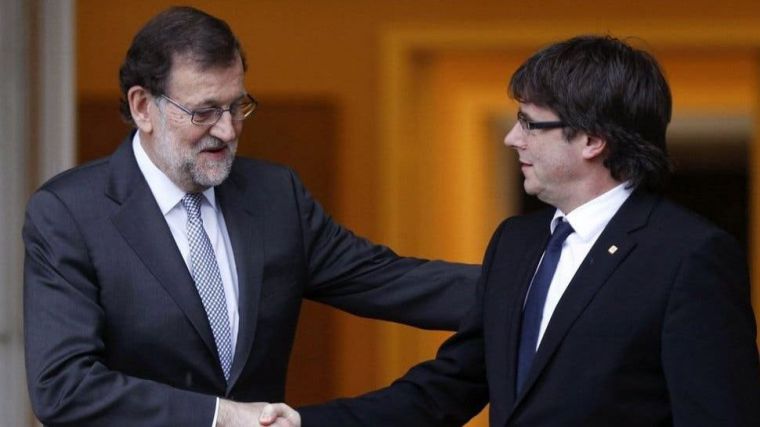 Moragas reconoció el 1-O y Puigdemont atisbó en ello el diálogo por el que suspendió la DUI