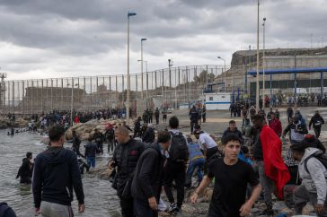 Estrategia planificada detrás de la entrada masiva de inmigrantes a Ceuta: Un informe revela detalles clave