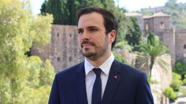 Garzón se desvincula de Podemos y apoya públicamente al PSOE al defender la gestión de Celaá