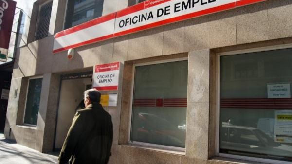 30.000 parados más en agosto con casi 4 millones en total y 800.000 personas aún en ERTE