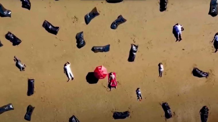 Viral: El vídeo de Pedro Sánchez de vacaciones con más de 50.000 muertos a sus espaldas que Moncloa ha intentado frenar
