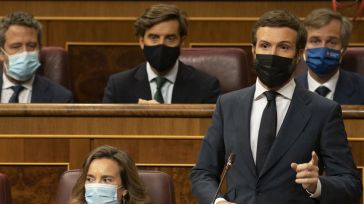 El Gobierno se ahoga en sus compromisos para la destrucción de España y Casado reacciona