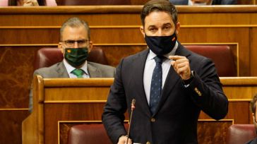 Abascal pide sin miramientos a Sánchez que dimita: 