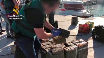 Golpe al narcotráfico en las costas de Andalucía con 31 detenidos y 3 toneladas de hachís interceptadas