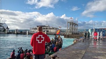 8.000 cayucos esperan en las costas de Mauritania para viajar a las Islas Canarias