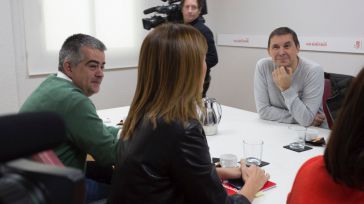 Bildu pisotea su careta al dirigirse a etarras y el Gobierno sigue insistiendo en la "normalización"