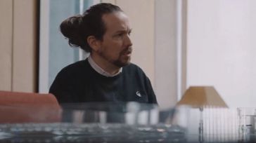 Pablo Iglesias la vuelve a liar al comparar a Puigdemont con los exiliados del franquismo