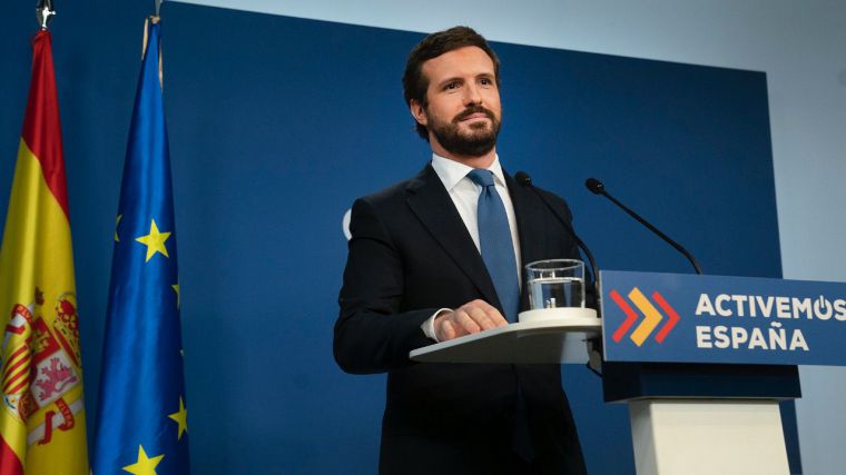 Casado: '¿Insinúan Sánchez e Illa que Cataluña es una colonia de España y una dictadura?'