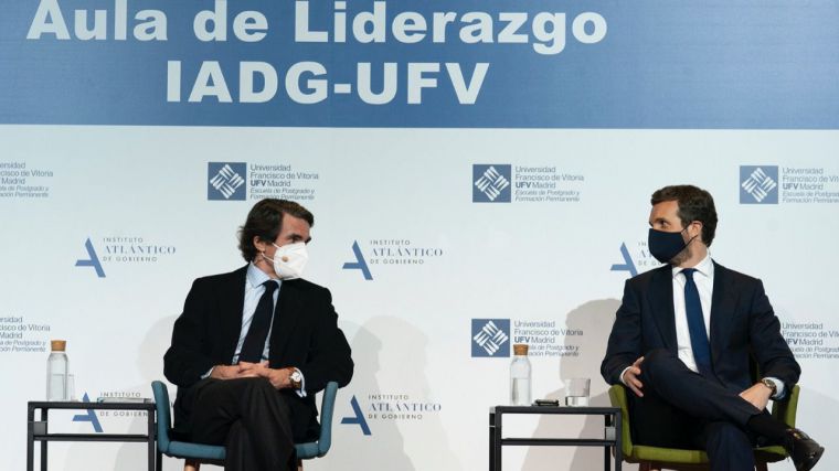 Casado reivindica el papel de Aznar y afirma que 'España necesita ya un cambio'
