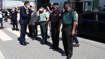 "¡Sánchez dimisión!": El presidente es recibido con abucheos y peticiones de dimisión en Ceuta