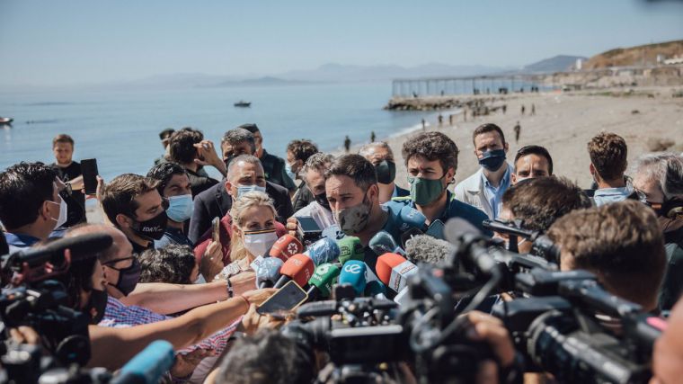 Las mafias no cesan su actividad: '527 ilegales llegan a Canarias en tan sólo 14 días'