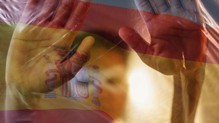 Migrantes españoles, héroes de la patria