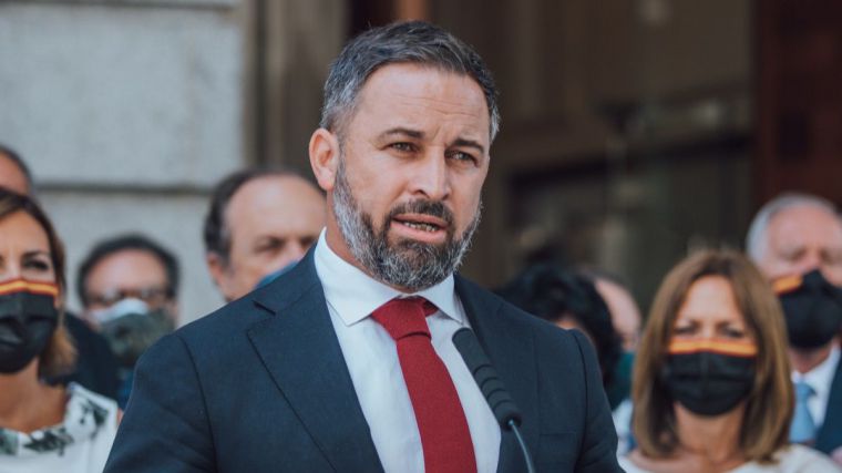 Abascal advierte: 'Estamos listos para construir todo lo que tumben, incluso la cruz más grande del mundo'