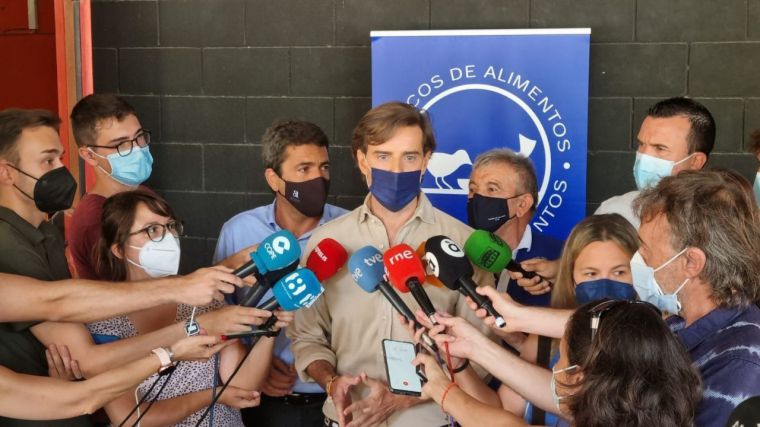 Montesinos: 'Hace muchos meses que los españoles no han visto a Sánchez pisar la calle'
