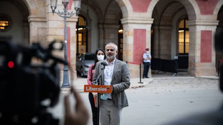 Cs en Cataluña: 'Las medallas hay que dárselas a los que frenaron el golpe y no a los que lo dieron'