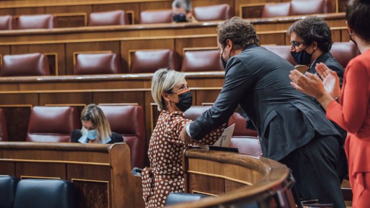 VOX destapa la 'hipocresía' del PP: 'Critican los presupuestos del Gobierno pero luego negocian con él'