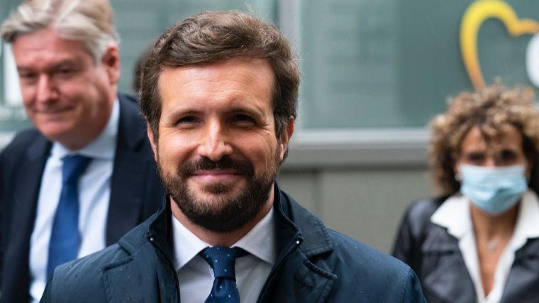 Pablo Casado a su llegada a la Cumbre del Partido Popular Europeo