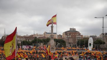 "Gobierno traidor": PP, Vox y Cs respaldan la manifestación de AVT