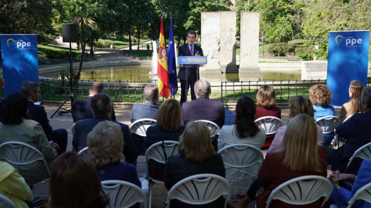 Feijóo apuesta por la OTAN como 'la mejor defensa que puede tener la Unión Europea y la nación española'