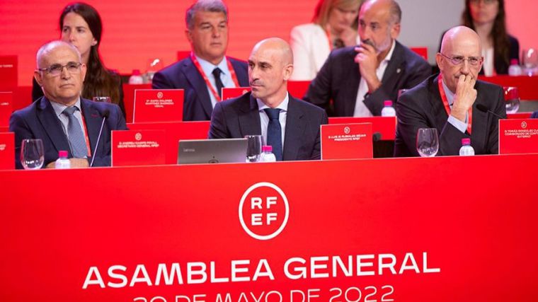 La RFEF responde a la polémica contra Rubiales y estudia acciones legales