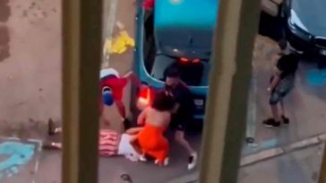  Una 'manada' de magrebíes asalta a una familia en Lloret de Mar