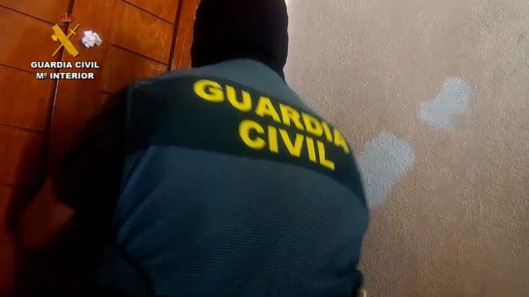 Desmantelada una banda de atracadores que se hacían pasar por guardias civiles