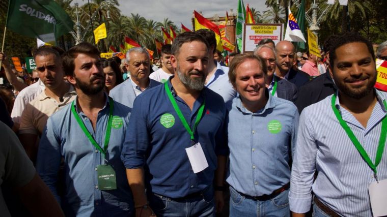 Abascal reclama 'un 155 duradero y sostenido en el tiempo que garantice la restitución de la legalidad'