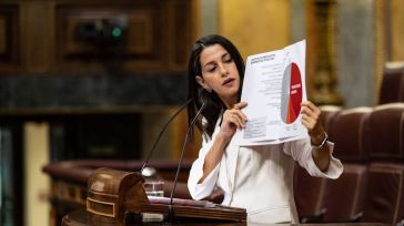 Arrimadas tacha el discurso de Sánchez como "palabras vacías llenas de falsedades"