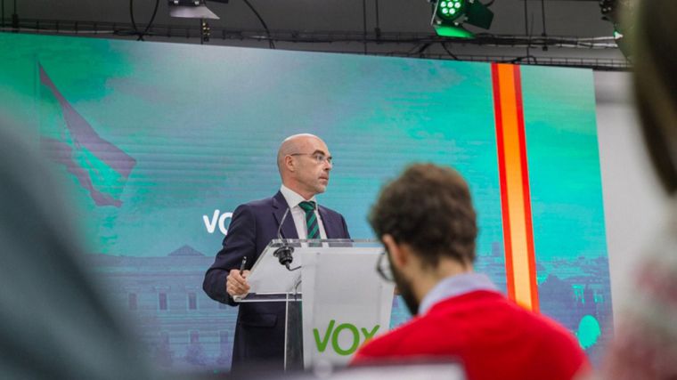 Vox se planta: 'Hay que acabar ya con los pisos patera, la inmigración ilegal y el efecto llamada'