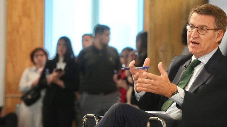 Feijóo: 'El Gobierno tiene el tic de deslegitimar las instituciones'
