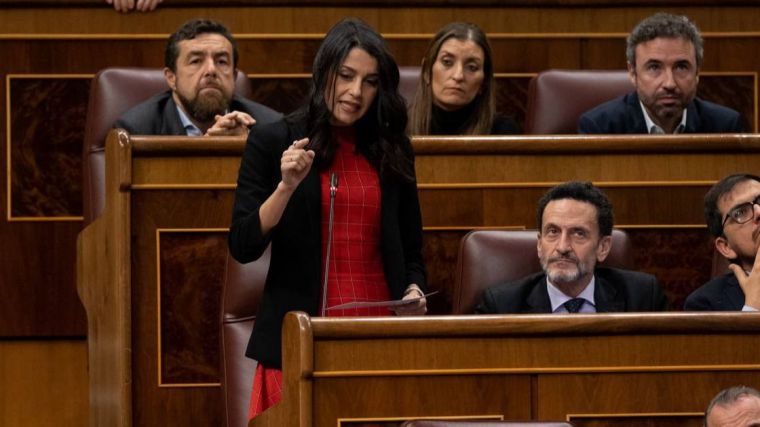 Arrimadas eclosiona: 'Ahora robar será más fácil si alguien es socio de Pedro Sánchez'