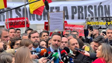 Abascal presenta la querella contra Sánchez: 