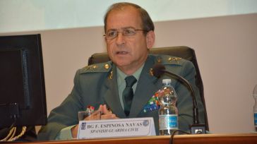 Acusado de pertenecer a una organización criminal: El General de División Francisco Espinosa Navas detenido por la Guardia Civil