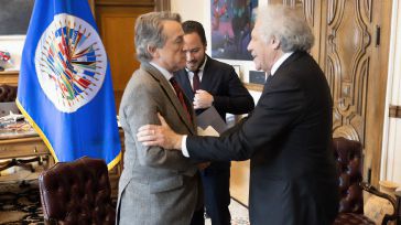 Tertsch denuncia en Washington la campaña de desestabilización contra Perú