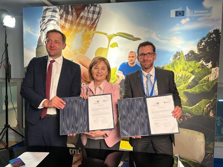 La BEI y BPCE firman un acuerdo para financiar 200 millones de euros en el sector agrícola francés