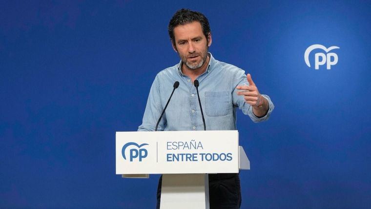 El PP acuerda con el PSOE pero se intenta alejar acusándoles de 'mentirosos permanentes'