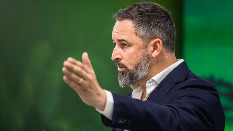 Abascal recuerda a Feijóo que VOX sigue 'con paciencia y con la mano tendida'