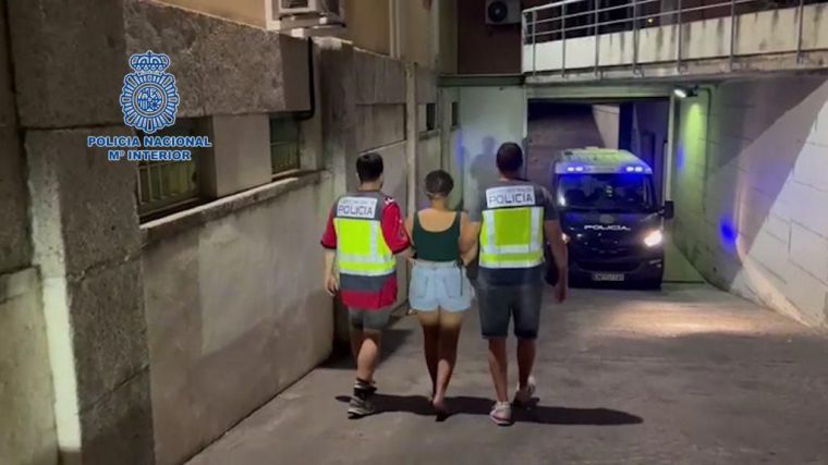 Policía Nacional: Detenida en Madrid la fugitiva más buscada por la República Dominicana