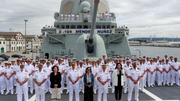 Robles se deshace en halagos con la Armada antes de partir hacia su próxima misión de la OTAN